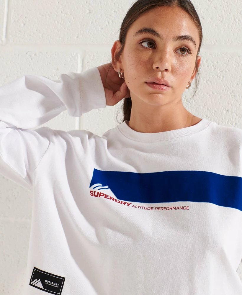 SUPERDRY Mountain Sport Graphic Crop Top Black 2 SUPERDRY Mountain Sport Graphic Crop Top Black - Image 2