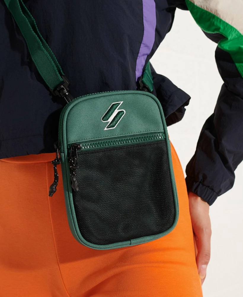 SUPERDRY Unisex Sport Pouch Roseate Pink 2 SUPERDRY Unisex Sport Pouch Roseate Pink - Image 2