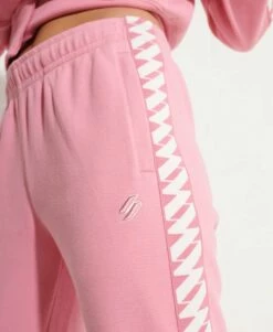 SUPERDRY Code Tape Trackpants Montauk Blush 15 SUPERDRY Code Tape Trackpants Montauk Blush -Sportswear Sales 2022 upload9223368955665932111