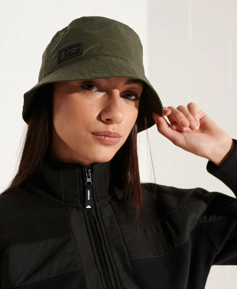 SUPERDRY Unisex Expedition Bucket Hat Dark Moss 1 SUPERDRY Unisex Expedition Bucket Hat Dark Moss