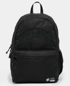 SUPERDRY Unisex Code Graphic Montana Rucksack Oregon Green -Sportswear Sales 2022 upload9223368955665961674 1