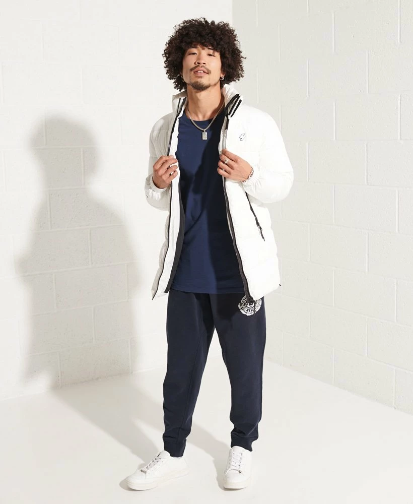 SUPERDRY Unisex Organic Cotton Essential T-Shirt Washed Black 1 SUPERDRY Unisex Organic Cotton Essential T-Shirt Washed Black