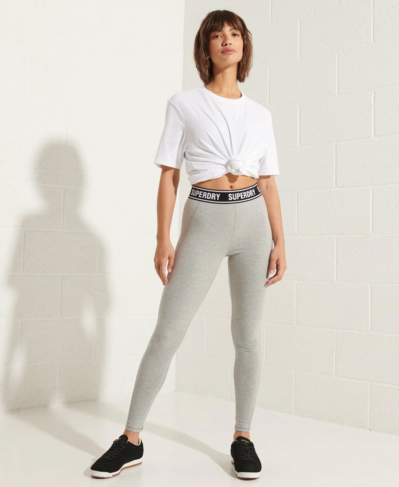 SUPERDRY Unisex Organic Cotton Essential T-Shirt Optic 1 SUPERDRY Unisex Organic Cotton Essential T-Shirt Optic