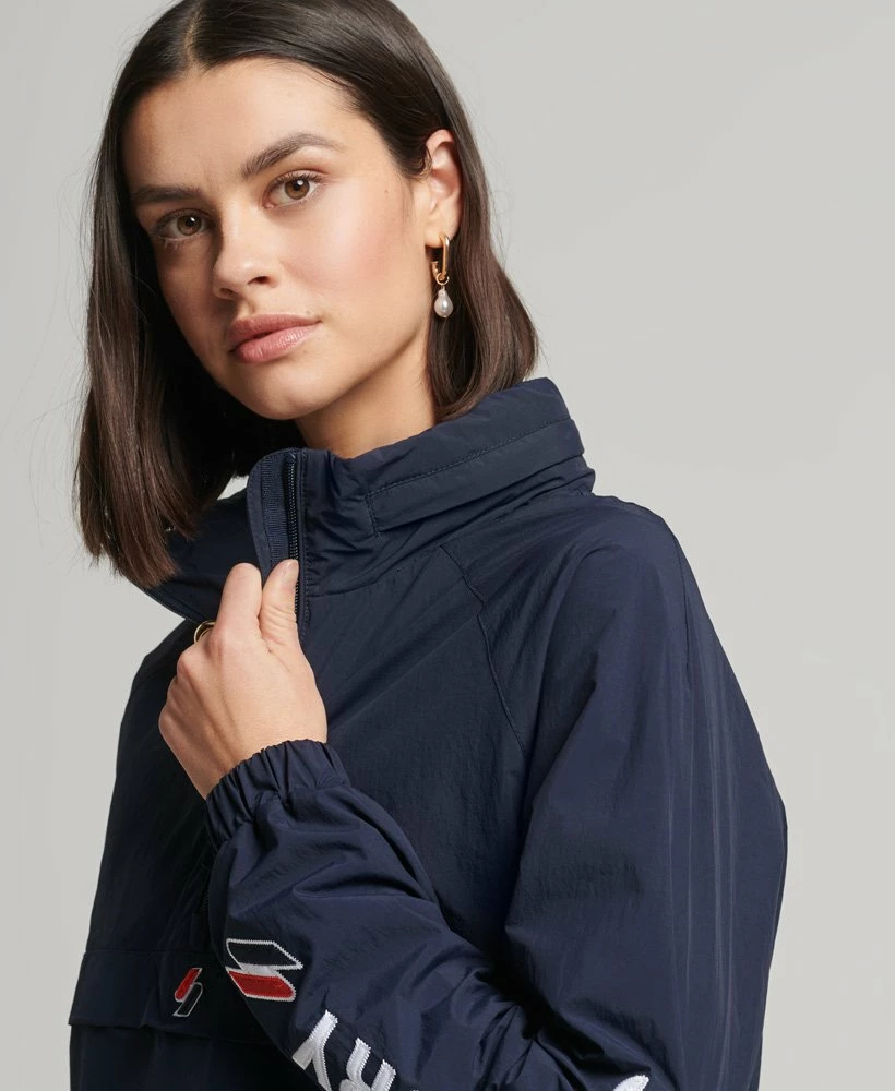 SUPERDRY Code Essential Graphic Overhead Black Aop 2 SUPERDRY Code Essential Graphic Overhead Black Aop - Image 2